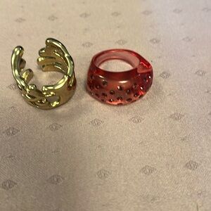 2 60s Style Rings Gold And Go Go Style and earrings look!